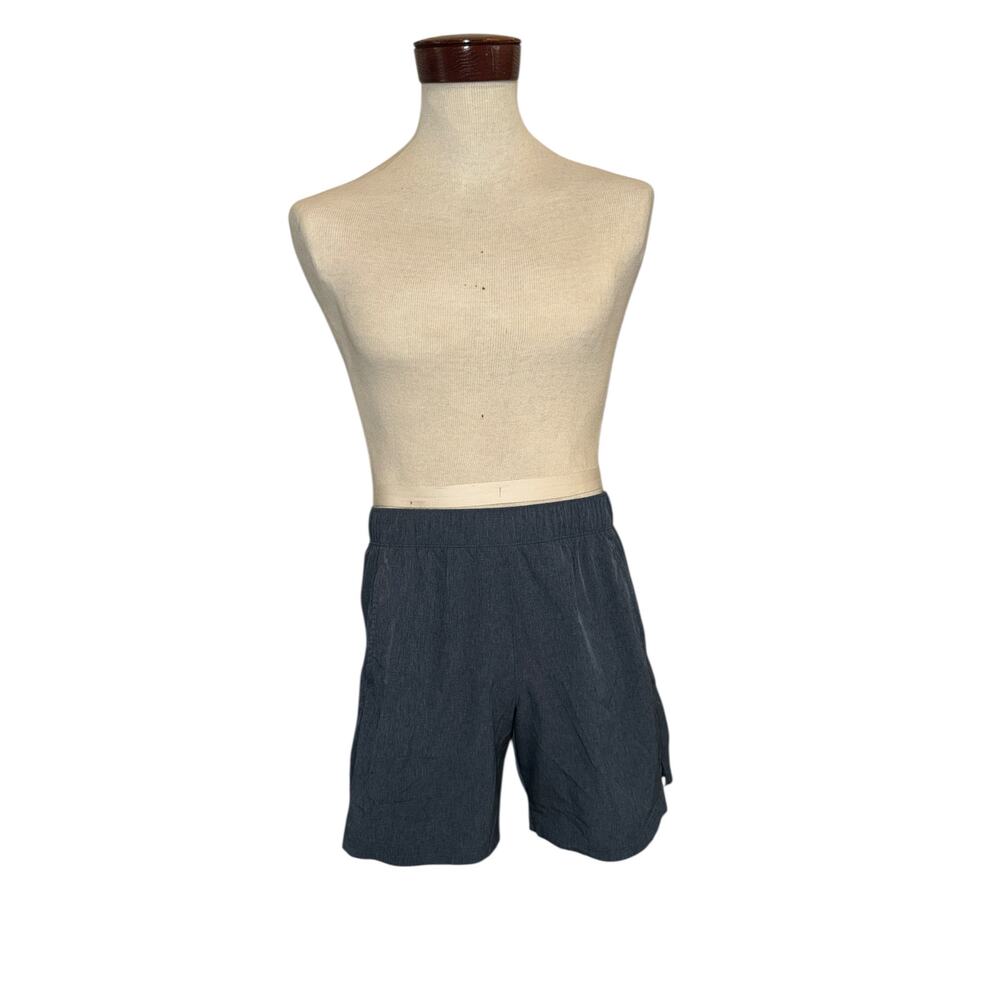 Old Navy active quick dry gray short 7” sz M